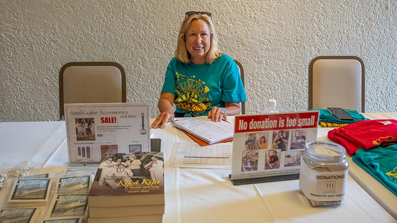 Linda at the 2024 Kona Steel Guitar Festival