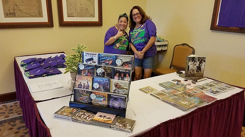 Andrea and Sandy Sardinha at the 2018 Kaua&lsquo;i Stetel Guitar Festival